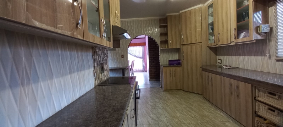 4 Bedroom Property for Sale in Elandia North West